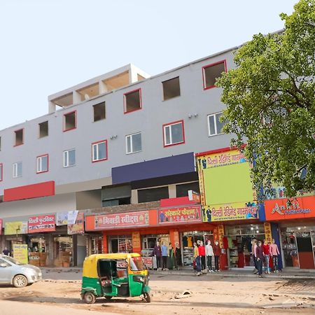 Townhall Bhiwadi Exteriör bild