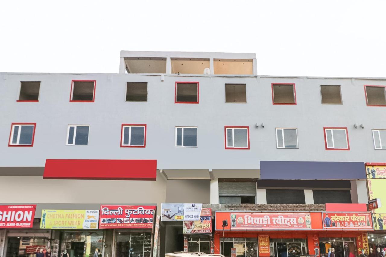 Townhall Bhiwadi Exteriör bild
